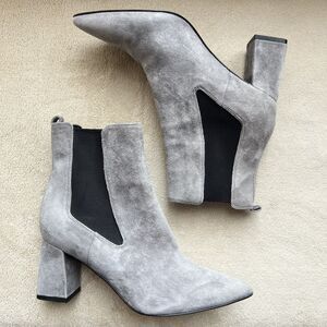 Marc Fisher LTD Zanna Gray Suede Heeled Pull On Boots Women’s 6.5 M Pointed Toe